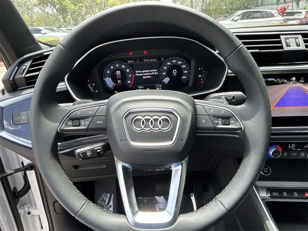 Thumbnail: 2025 Audi Q3 - 29