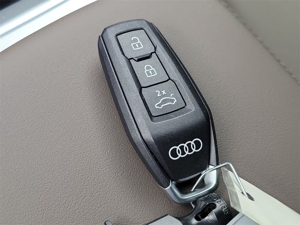 Thumbnail: 2025 Audi Q5 - 20