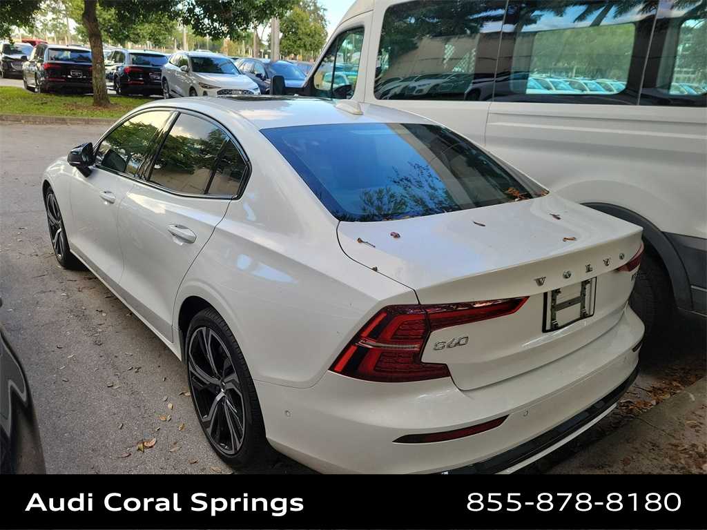 Thumbnail: 2023 Volvo S60 - 15