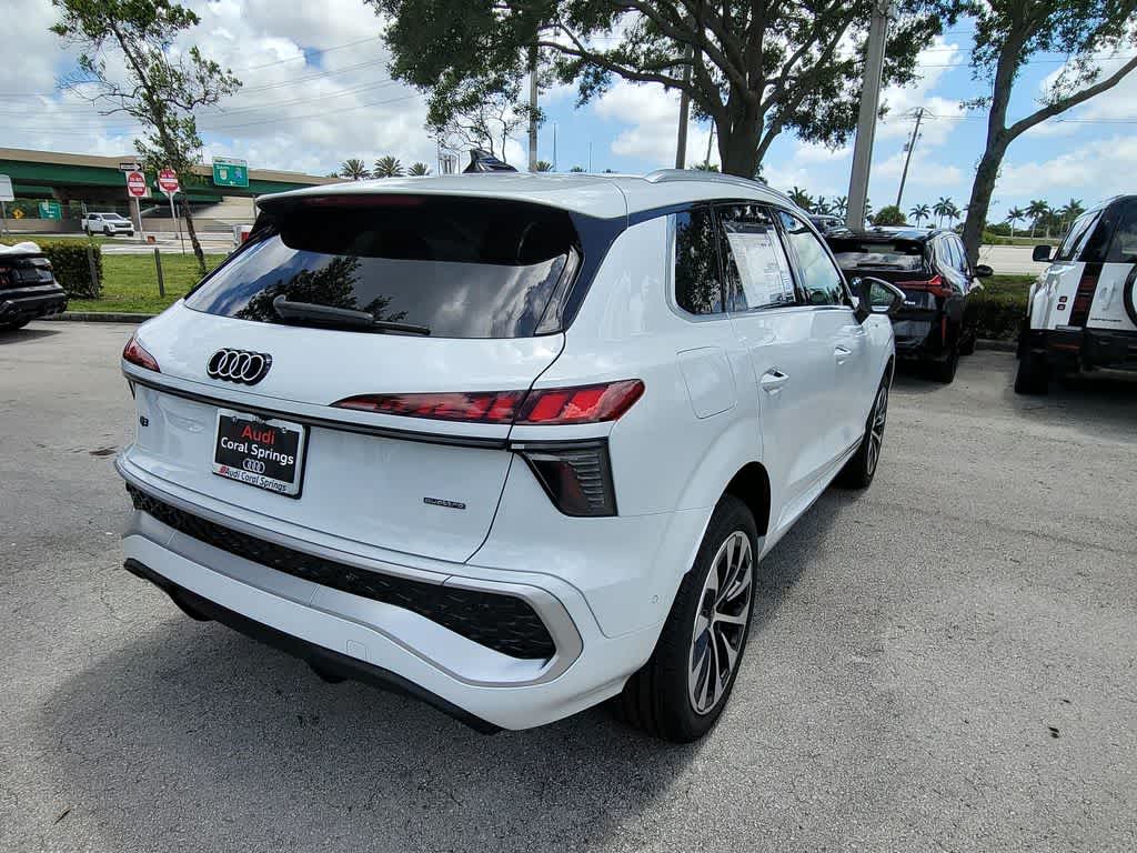 Thumbnail: 2026 Audi Q3 - 8