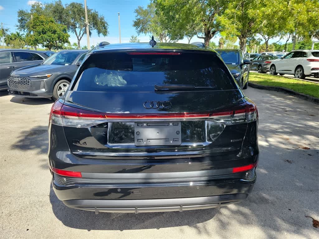 Thumbnail: 2026 Audi Q4 e-tron - 5