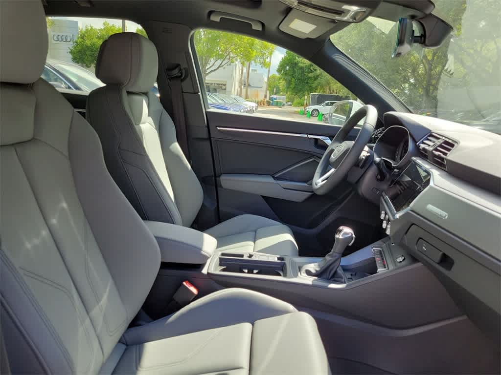 Thumbnail: 2025 Audi Q3 - 14