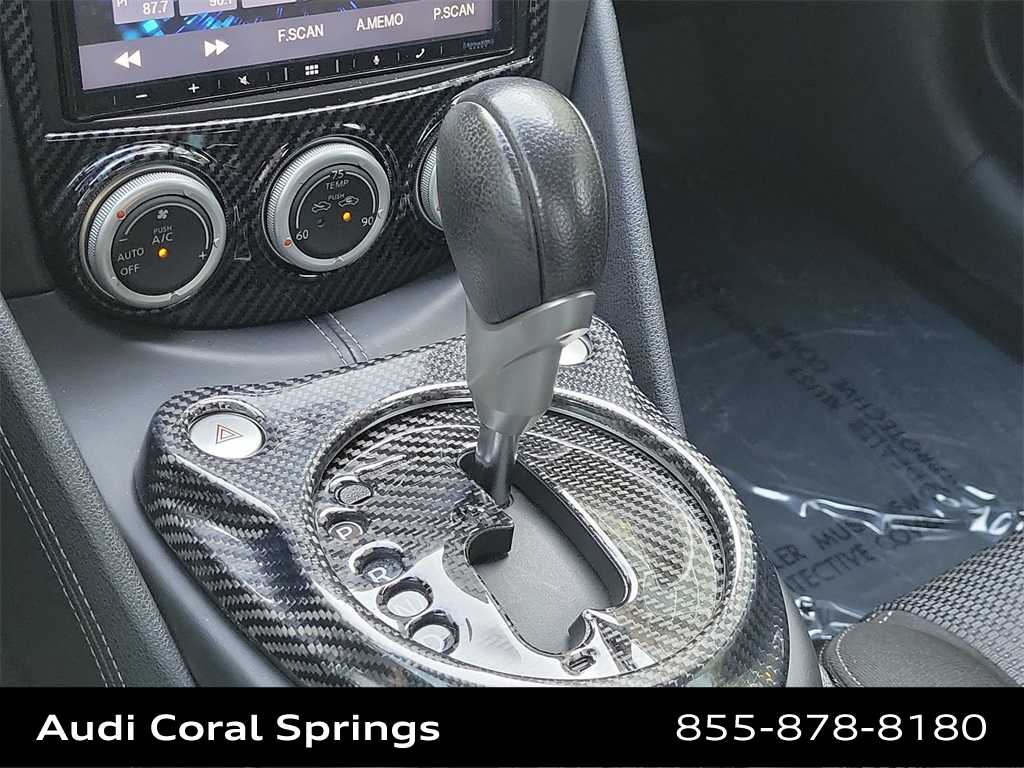 Thumbnail: 2013 Nissan Z - 25