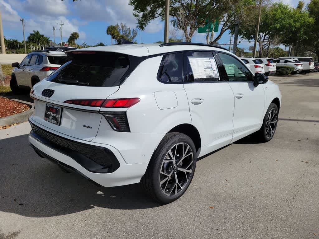 Thumbnail: 2026 Audi Q3 - 8