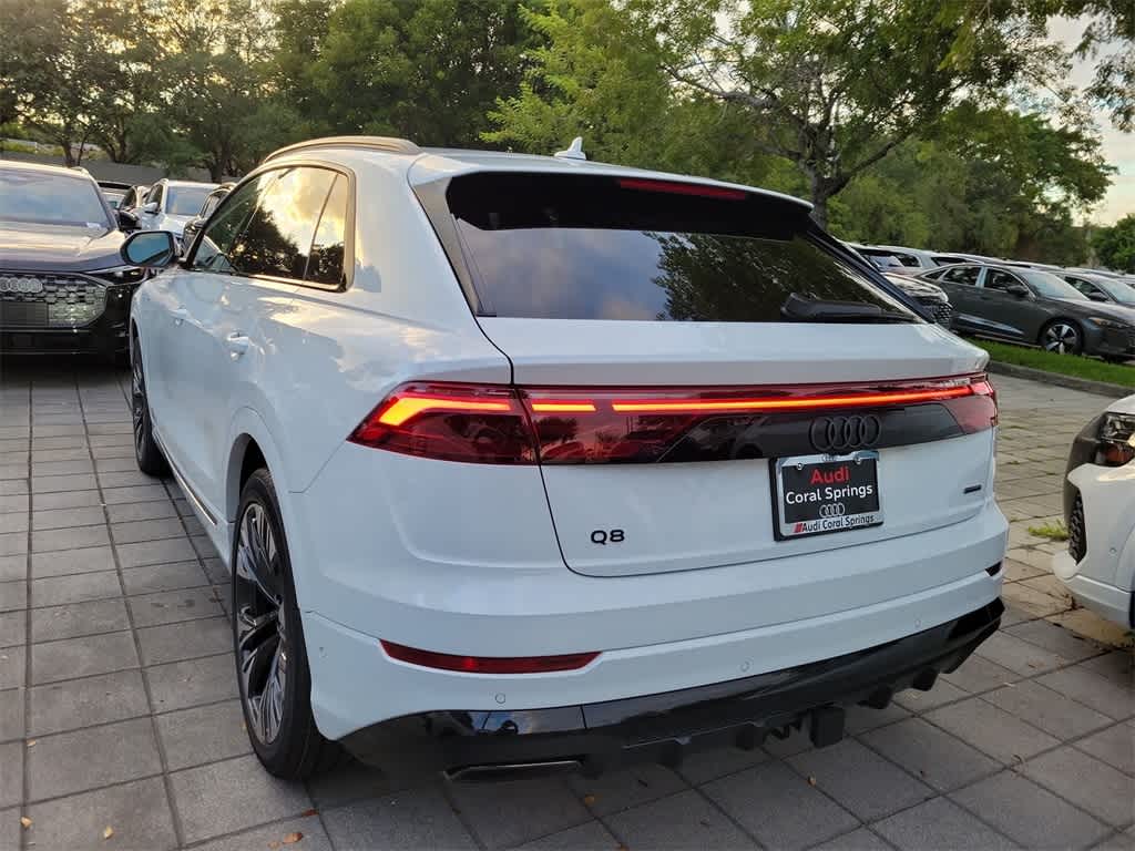 Thumbnail: 2026 Audi Q8 - 4
