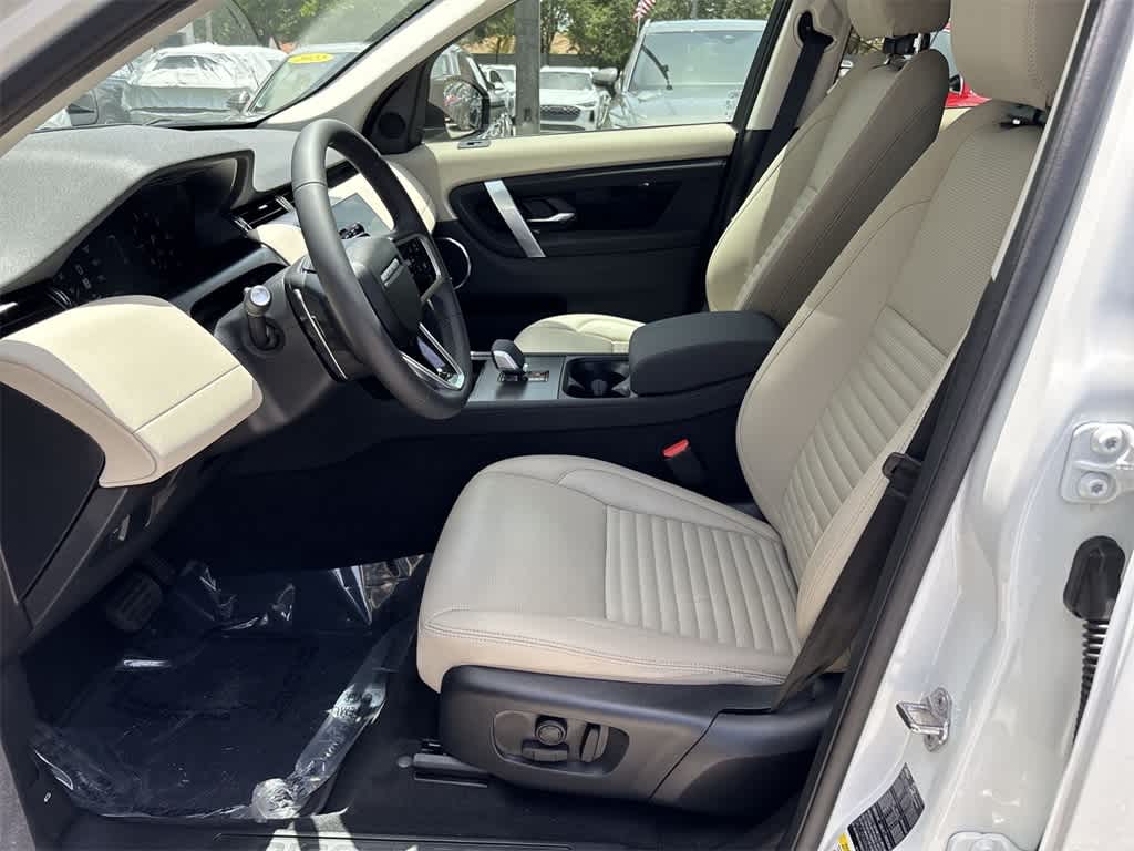 2024 Land Rover Discovery Sport S 25