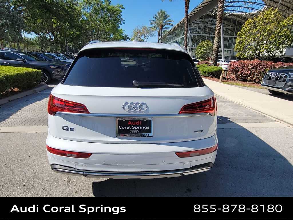 Thumbnail: 2023 Audi Q5 - 7