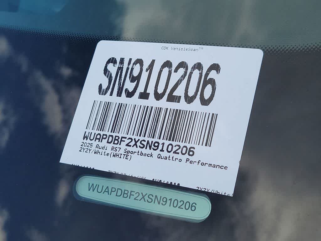 Thumbnail: 2025 Audi RS 7 - 21