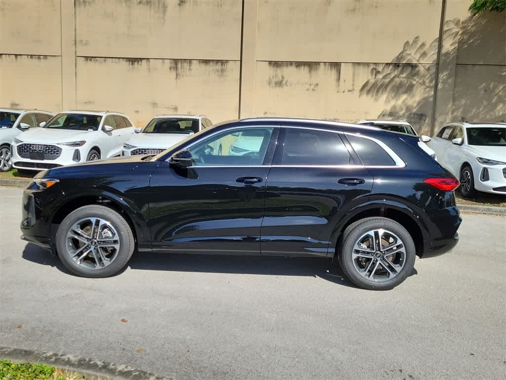 Thumbnail: 2025 Audi Q5 - 11