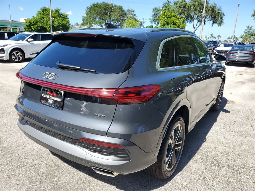 Thumbnail: 2025 Audi Q5 - 8