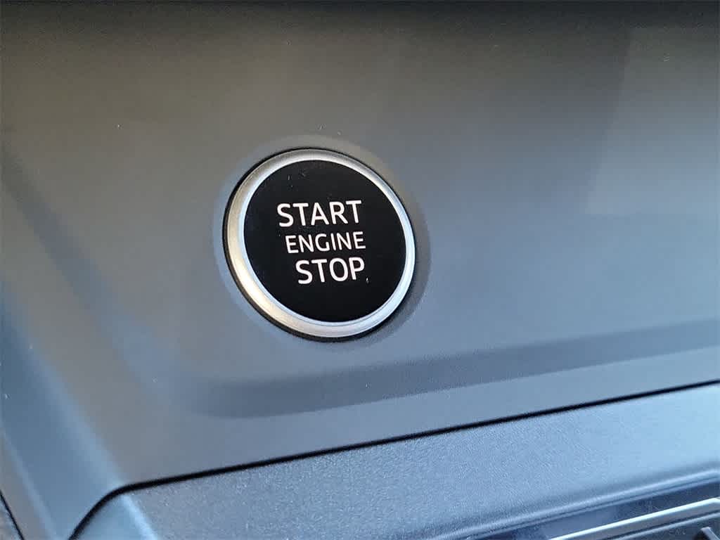 Thumbnail: 2025 Audi Q3 - 19