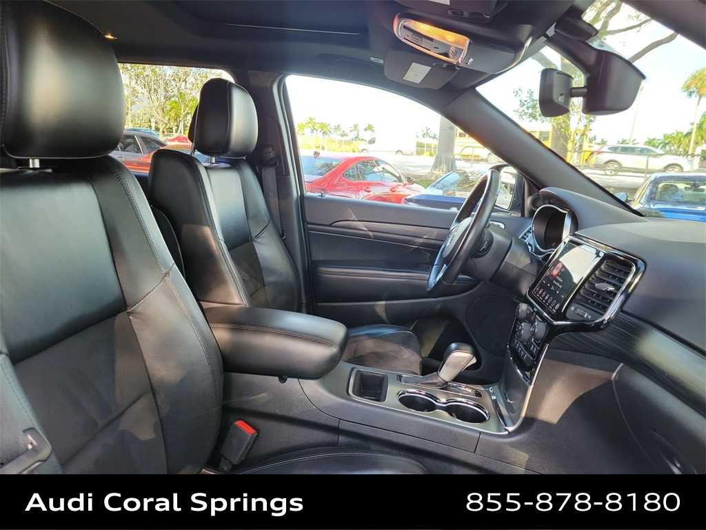 Thumbnail: 2020 Jeep Grand Cherokee - 14