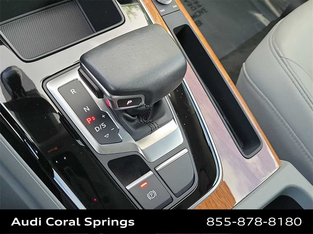 Thumbnail: 2022 Audi Q5 - 17