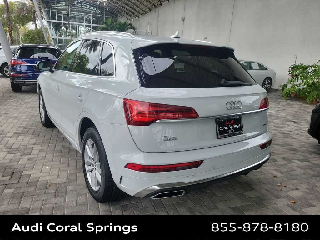 Thumbnail: 2022 Audi Q5 - 6
