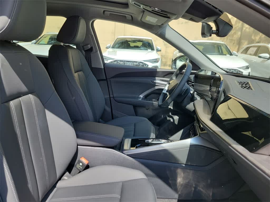 Thumbnail: 2025 Audi Q5 - 22