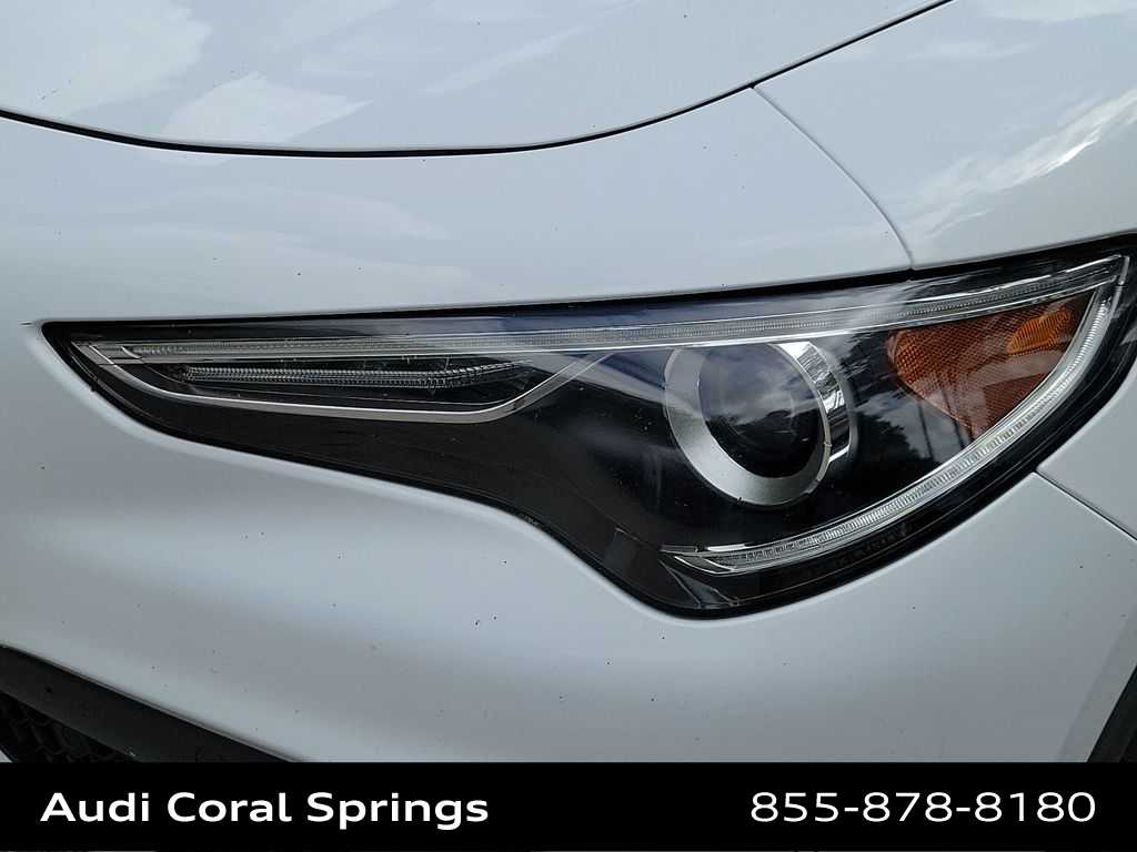 Thumbnail: 2019 Alfa Romeo Stelvio - 20