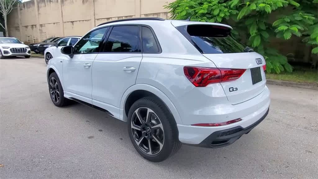 Thumbnail: 2025 Audi Q3 - 6