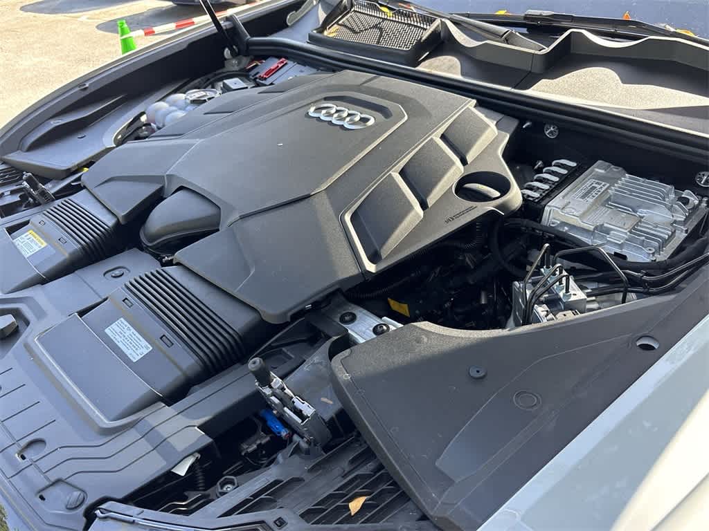 Thumbnail: 2025 Audi Q8 - 23