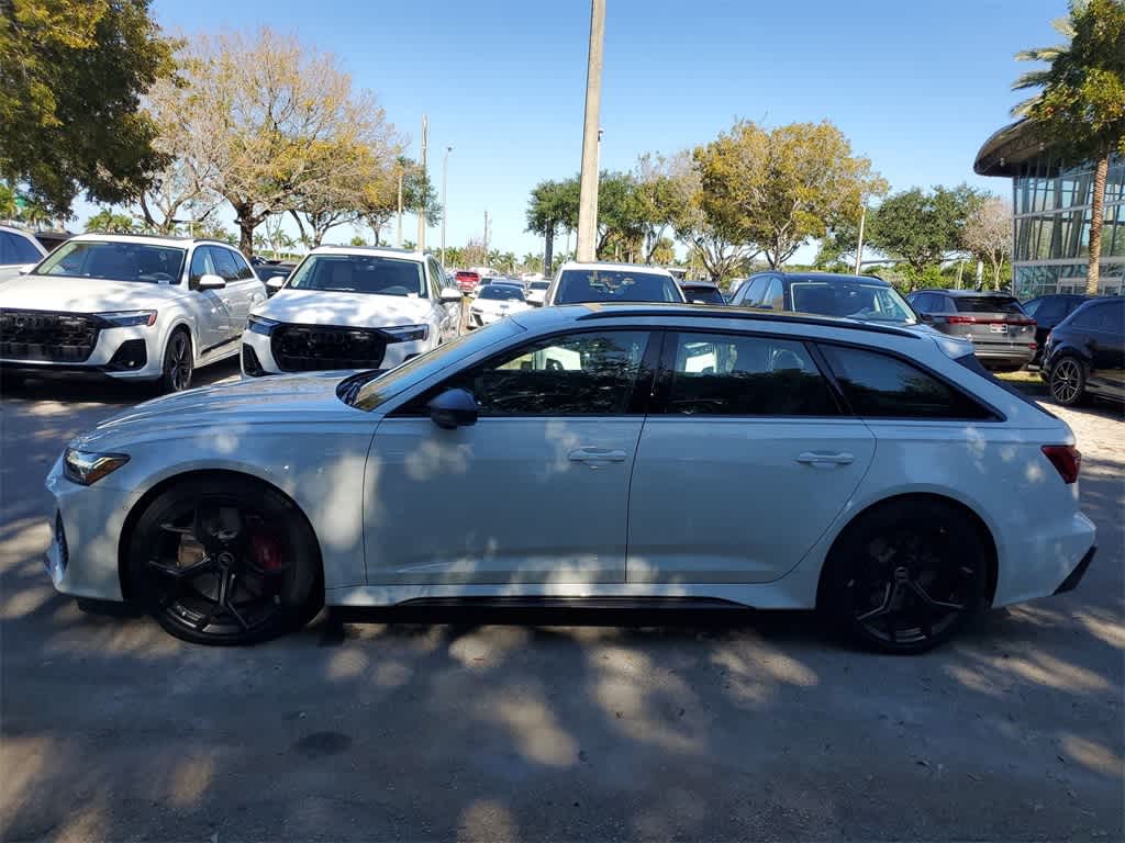 Thumbnail: 2025 Audi RS 6 - 5