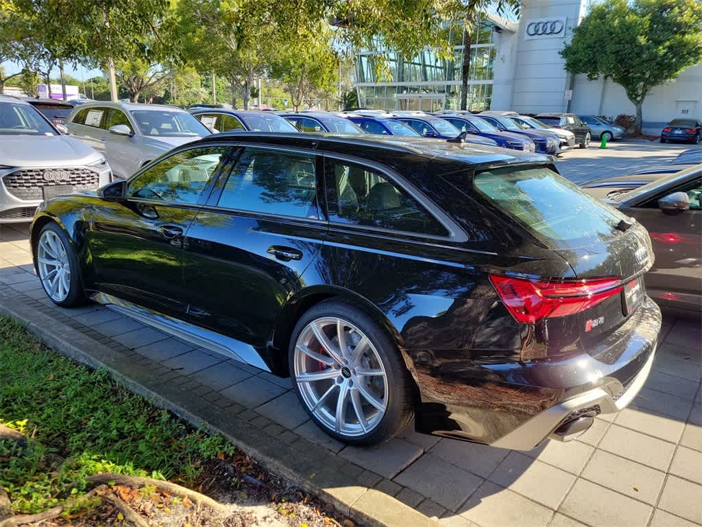 Thumbnail: 2026 Audi RS 6 - 4