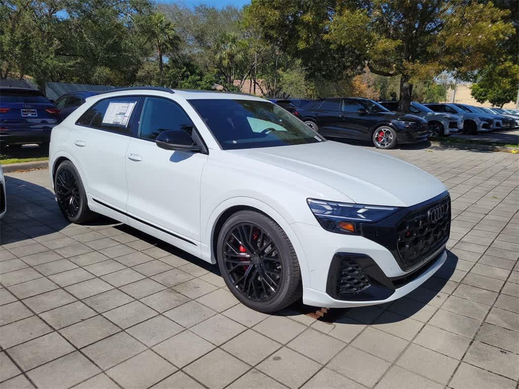 Thumbnail: 2026 Audi SQ8 - 2
