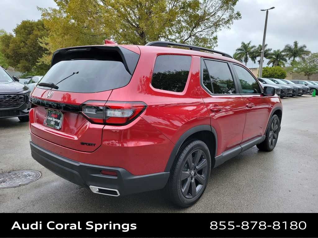 Thumbnail: 2025 Honda Pilot - 8