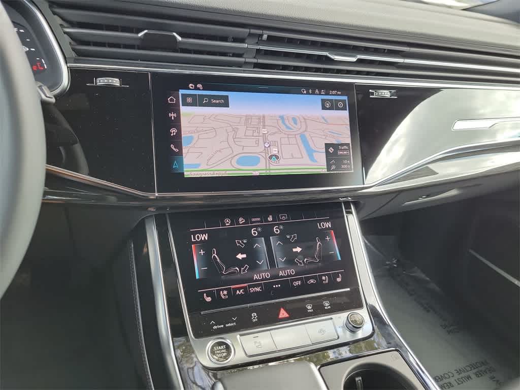 Thumbnail: 2026 Audi Q8 - 24