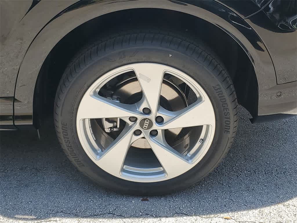 Thumbnail: 2025 Audi Q5 - 16