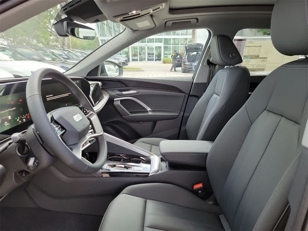 Thumbnail: 2025 Audi Q5 - 11