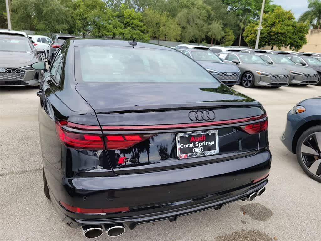 Thumbnail: 2025 Audi S8 - 4