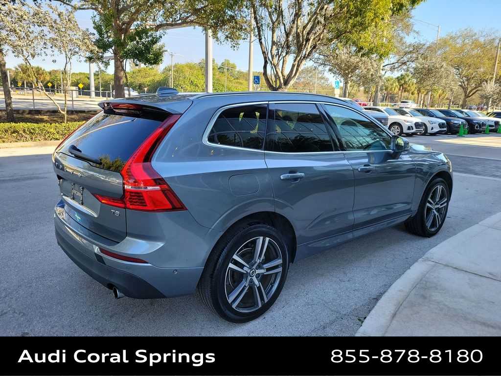 Thumbnail: 2019 Volvo XC60 - 8