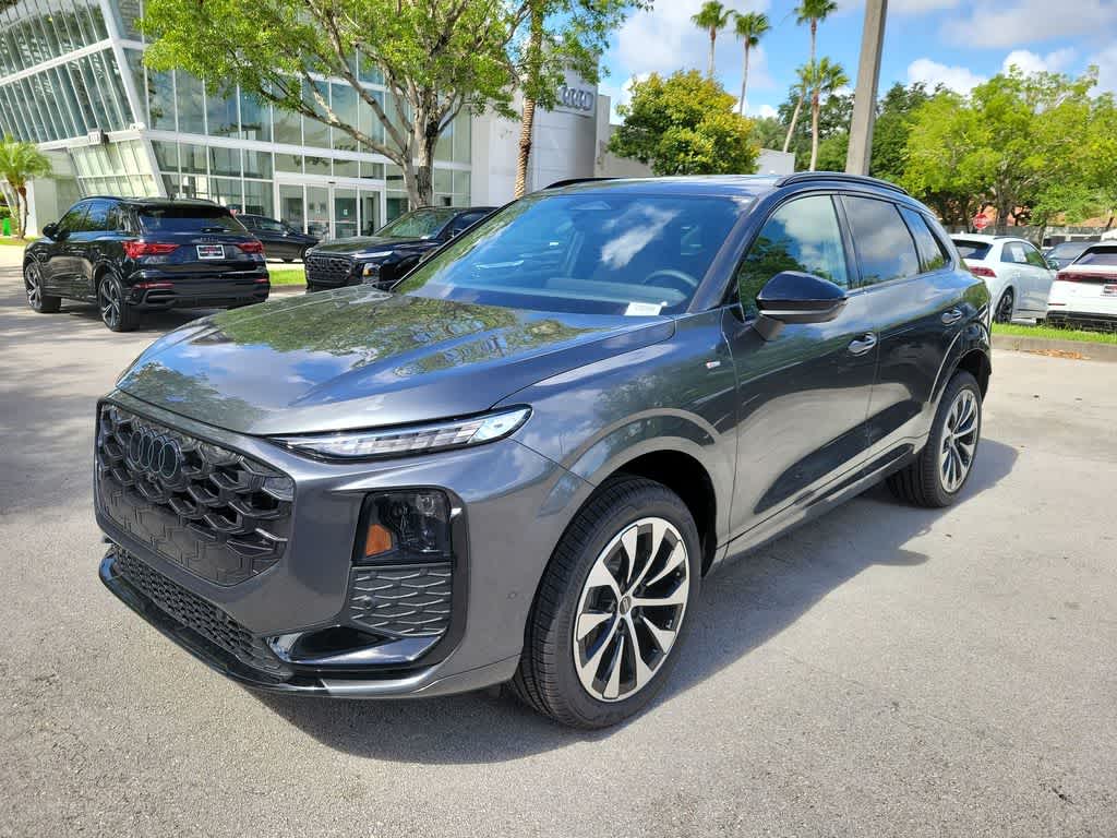Thumbnail: 2026 Audi Q3 - 4