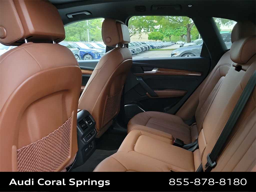 Thumbnail: 2022 Audi Q5 - 12