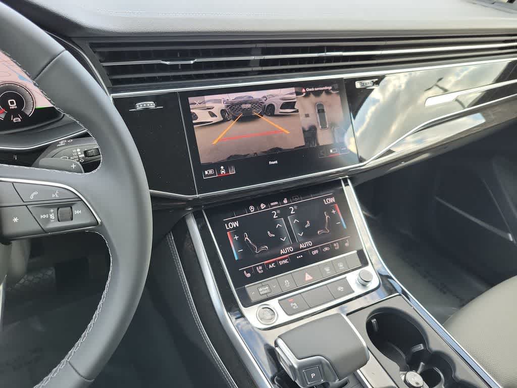 Thumbnail: 2026 Audi Q7 - 16