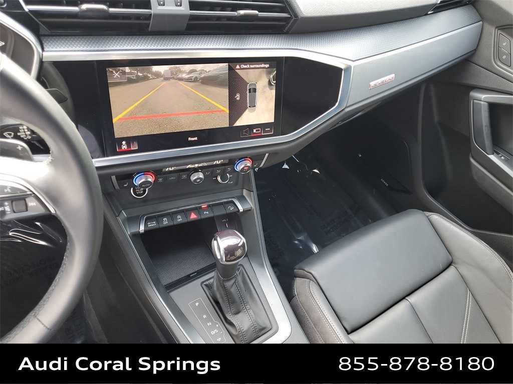 Thumbnail: 2022 Audi Q3 - 24