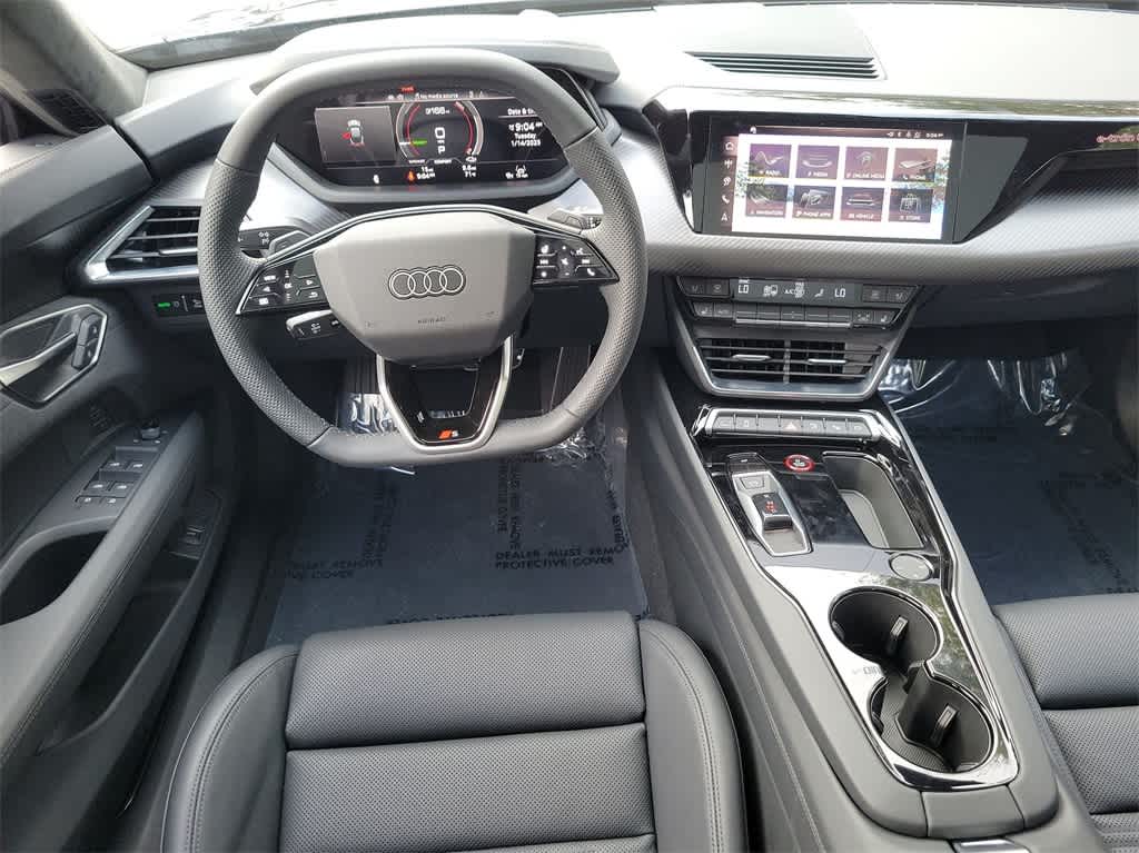 Thumbnail: 2025 Audi e-tron GT - 17