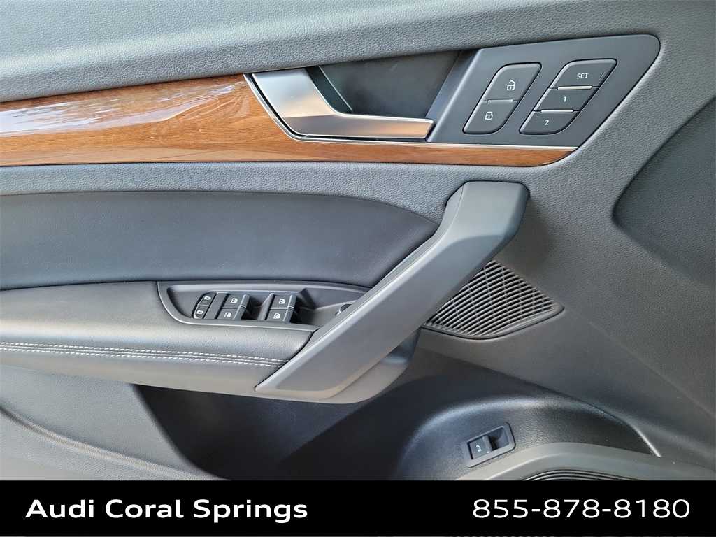 Thumbnail: 2023 Audi Q5 - 27