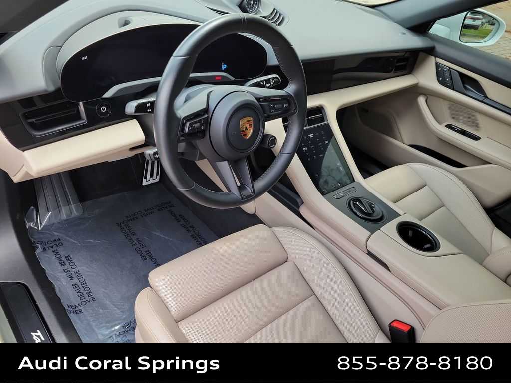 Thumbnail: 2023 Porsche Taycan - 10