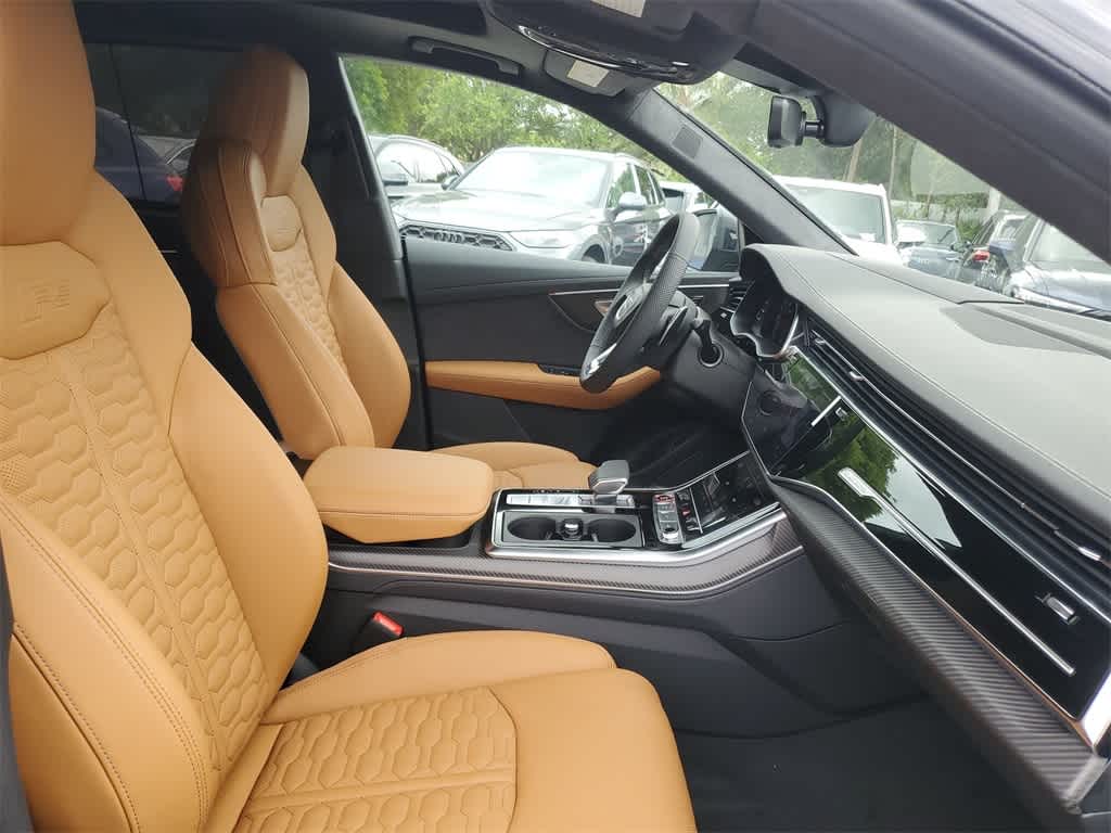 2025 Audi RS Q8 4.0T 22