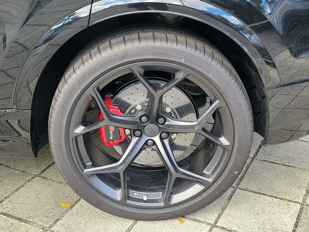 Thumbnail: 2026 Audi RS Q8 - 16