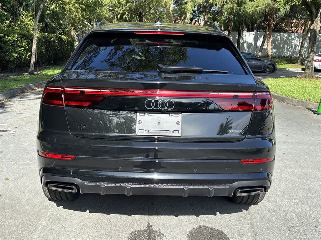 Thumbnail: 2025 Audi Q8 - 19