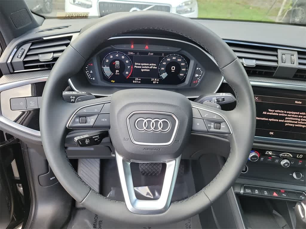 Thumbnail: 2025 Audi Q3 - 15