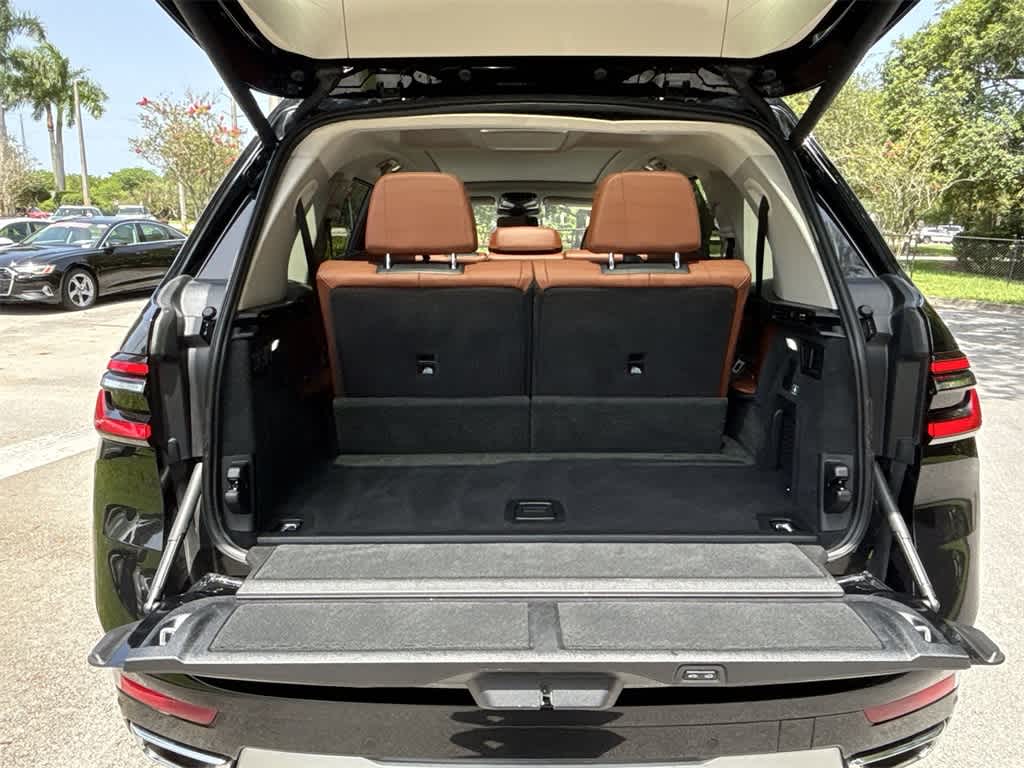 2023 BMW X7 xDrive40i 33