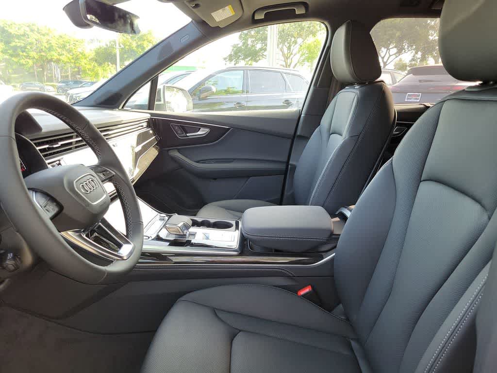 Thumbnail: 2026 Audi Q7 - 11
