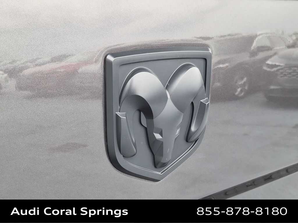 Thumbnail: 2021 RAM 1500 Classic - 8