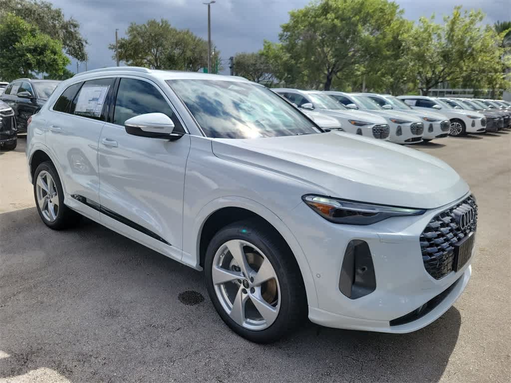 Thumbnail: 2025 Audi Q5 - 6