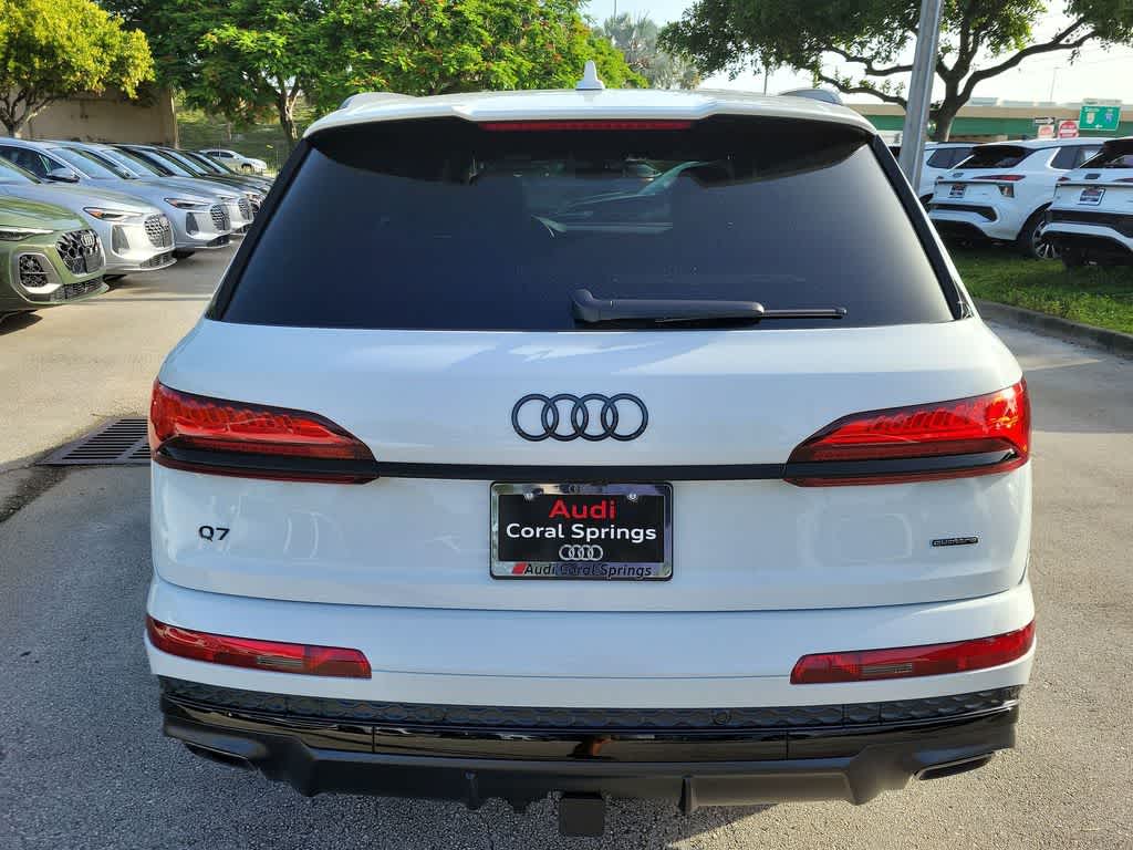 Thumbnail: 2026 Audi Q7 - 5