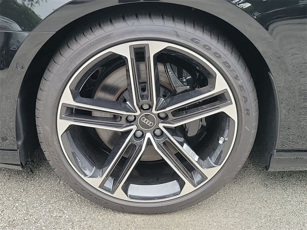 Thumbnail: 2025 Audi A8 - 16