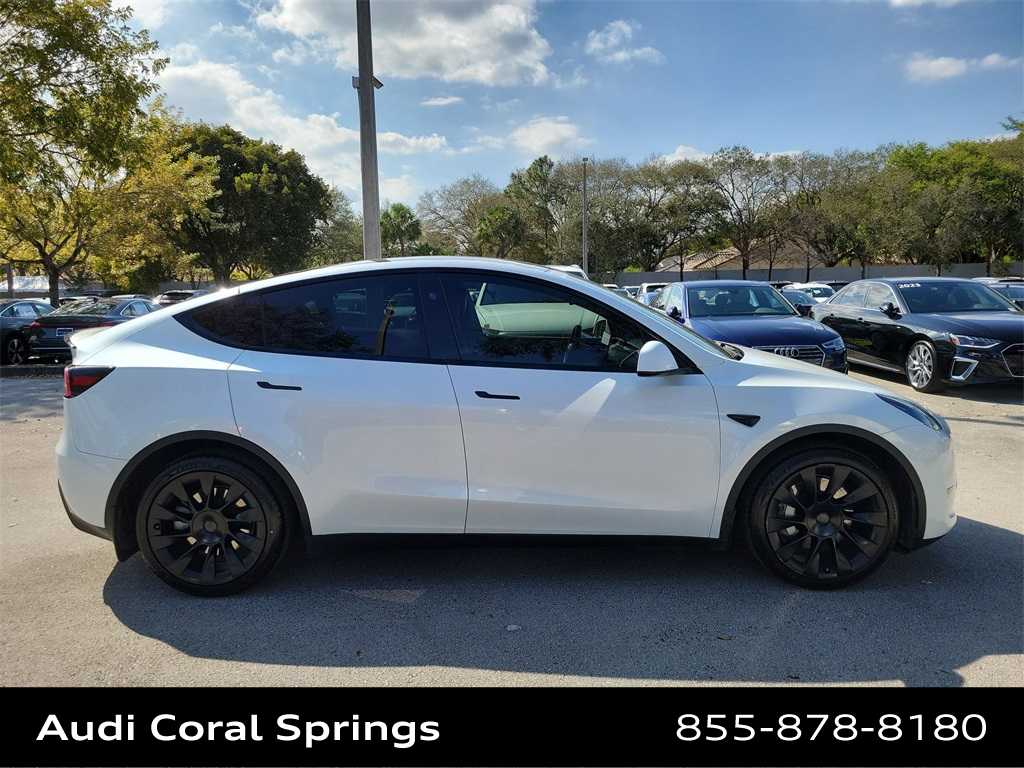 Thumbnail: 2024 Tesla Model Y - 9