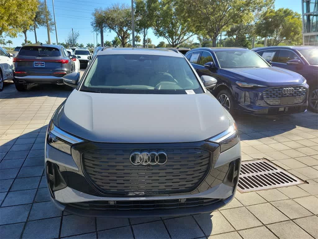 Thumbnail: 2026 Audi Q4 e-tron - 6